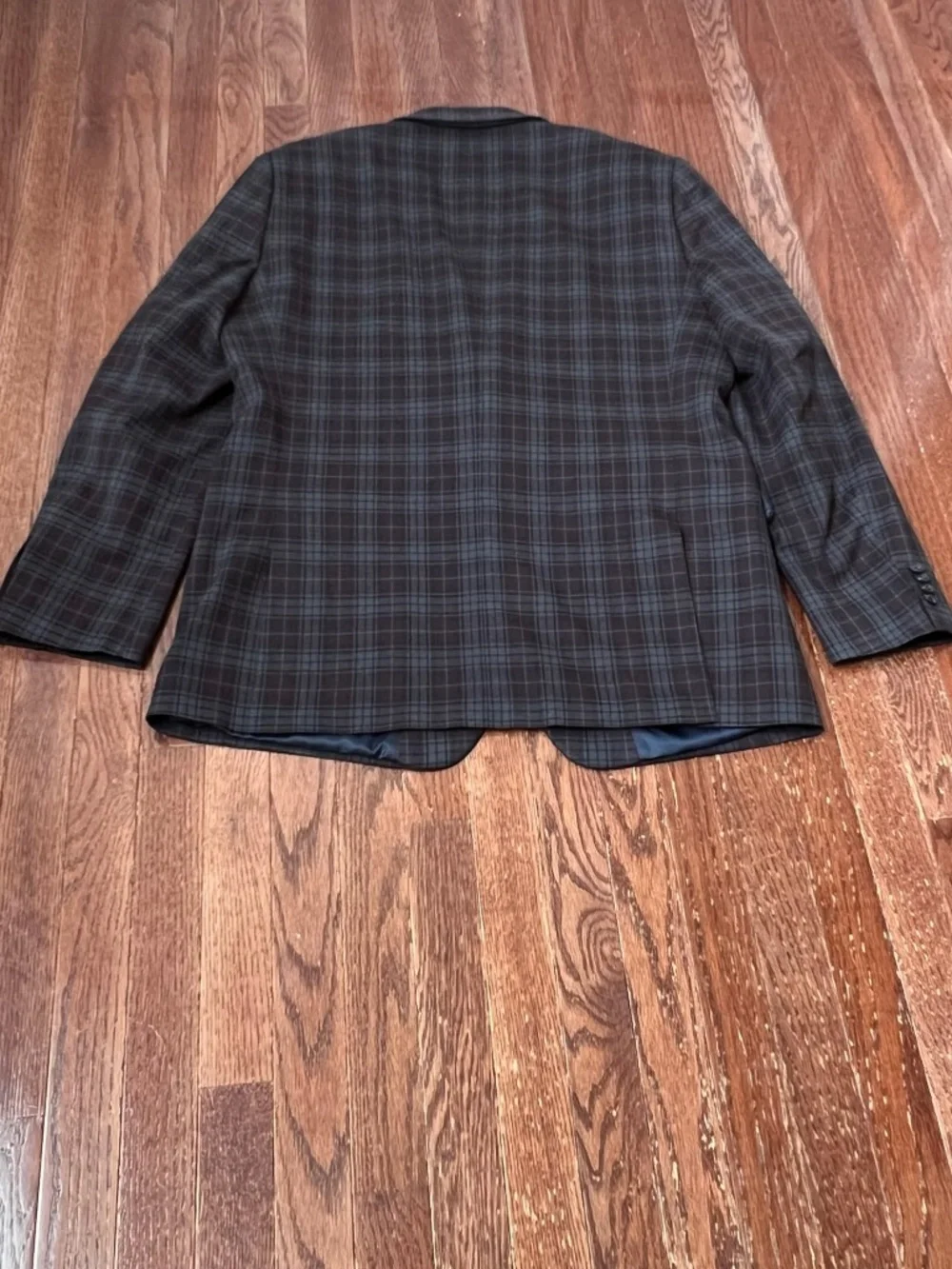 Tommy Hilfiger Burgundy and Black Plaid Men's Blazer, Size 44L